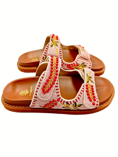 MEADOW BEADED FUSSBETT WITH FLOWER PATTERN