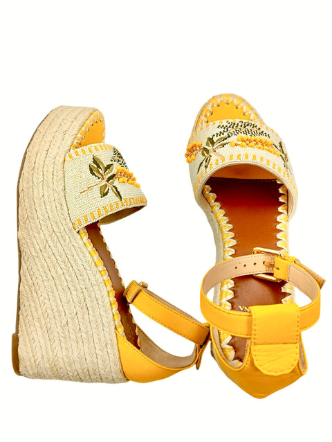 MEADOW BEADED WEDGE WITH FLOWER PATTERN